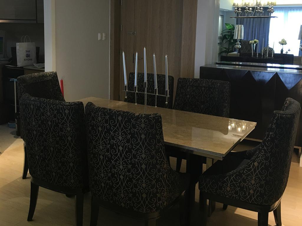 Shang Luxury Suites Mandaluyong Rom bilde